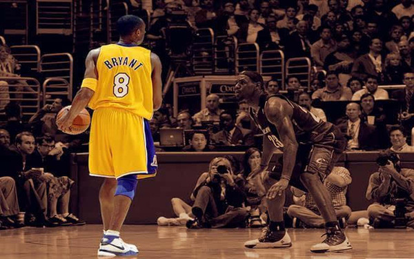 他在赛季中 他在赛季中