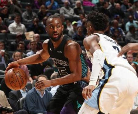 应该是刀光 应该是刀光